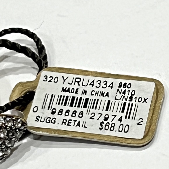 NWT Juicy Couture Pave Encrusted Bow Ring—Gold-Tone - Picture 10 of 10